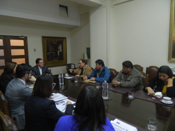 Pescadores artesanales de Caldera buscan destrabar la entrega de la concesión marítima de su caleta ante Ministro de Defensa 