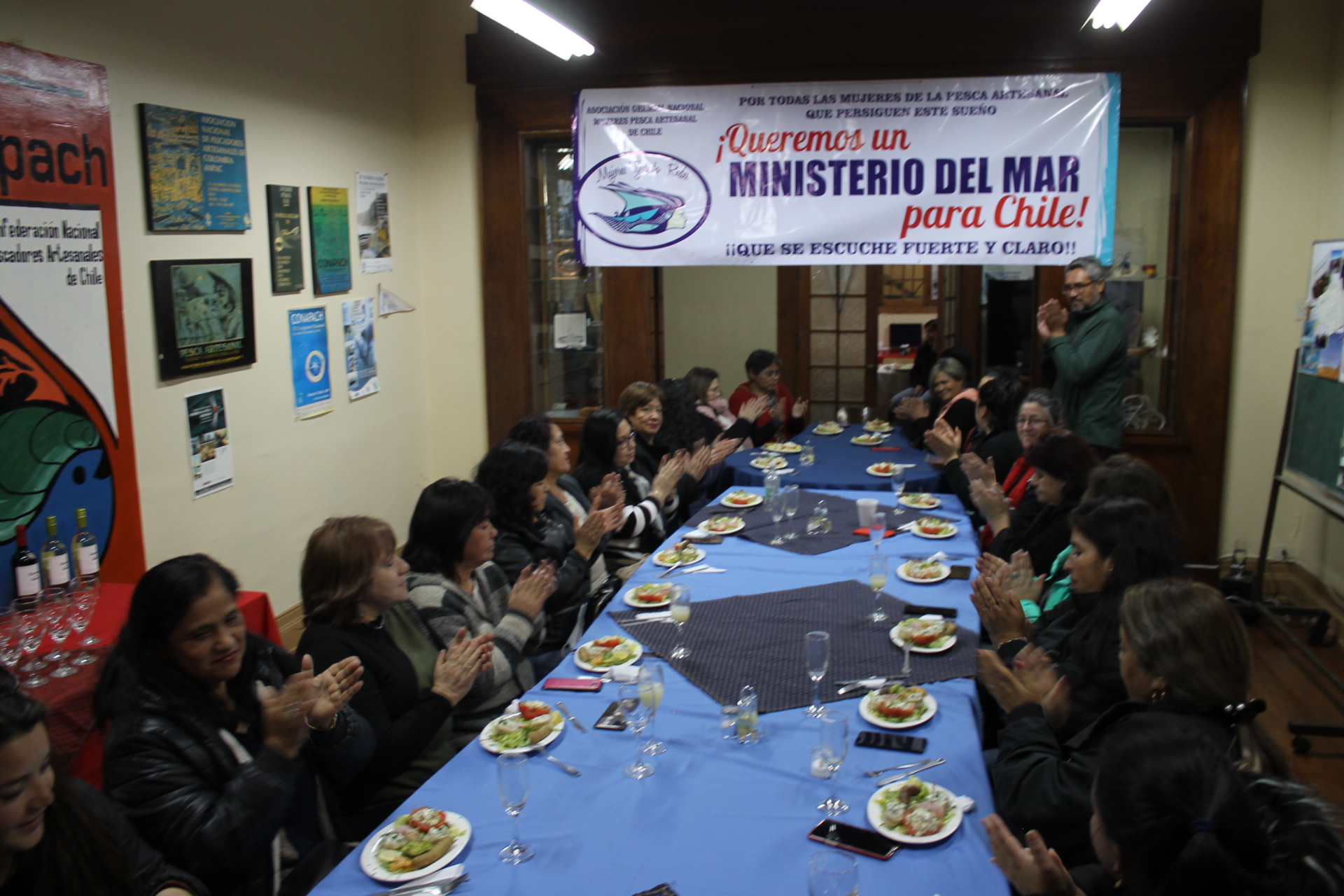 Mujeres de la pesca artesanal “Tejiendo Redes” se constituirán como Asociación Gremial