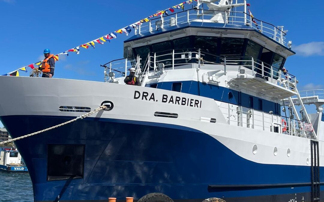 Autoridades inauguran nuevo buque de investigación pesquera