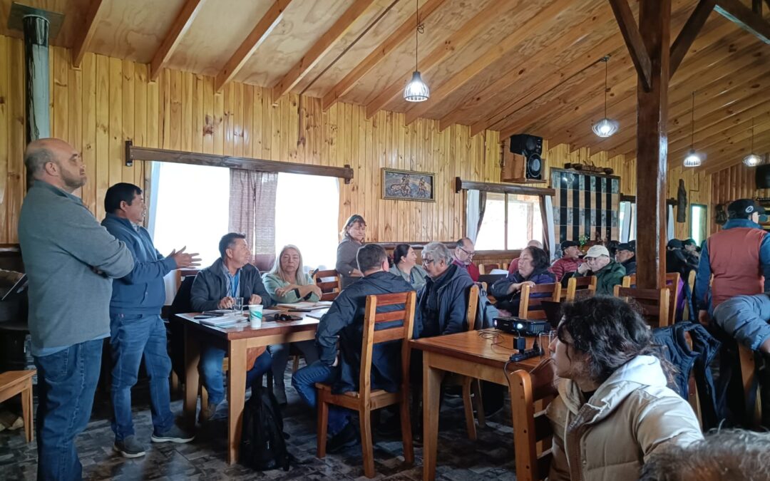 Pescadores artesanales de Los Lagos participan en Taller de Fortalecimiento en Normativas Pesqueras