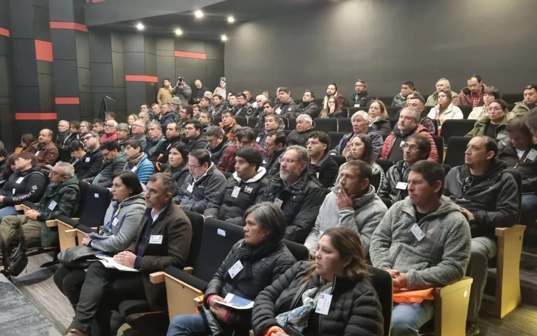 Importante alianza se consolida tras Taller de Ley de Pesca realizado en Talcahuano